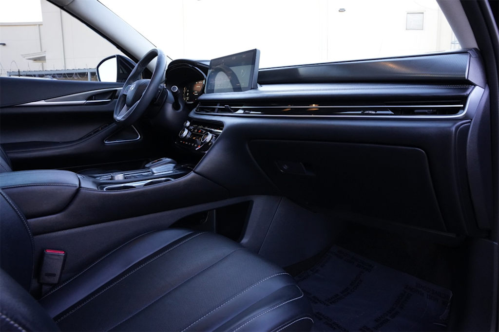 Thumbnail: 2023 INFINITI QX60 - 13