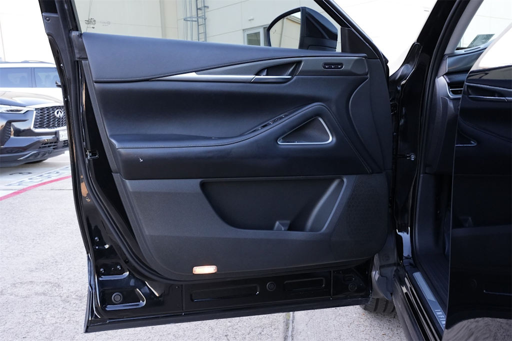 Thumbnail: 2023 INFINITI QX60 - 25