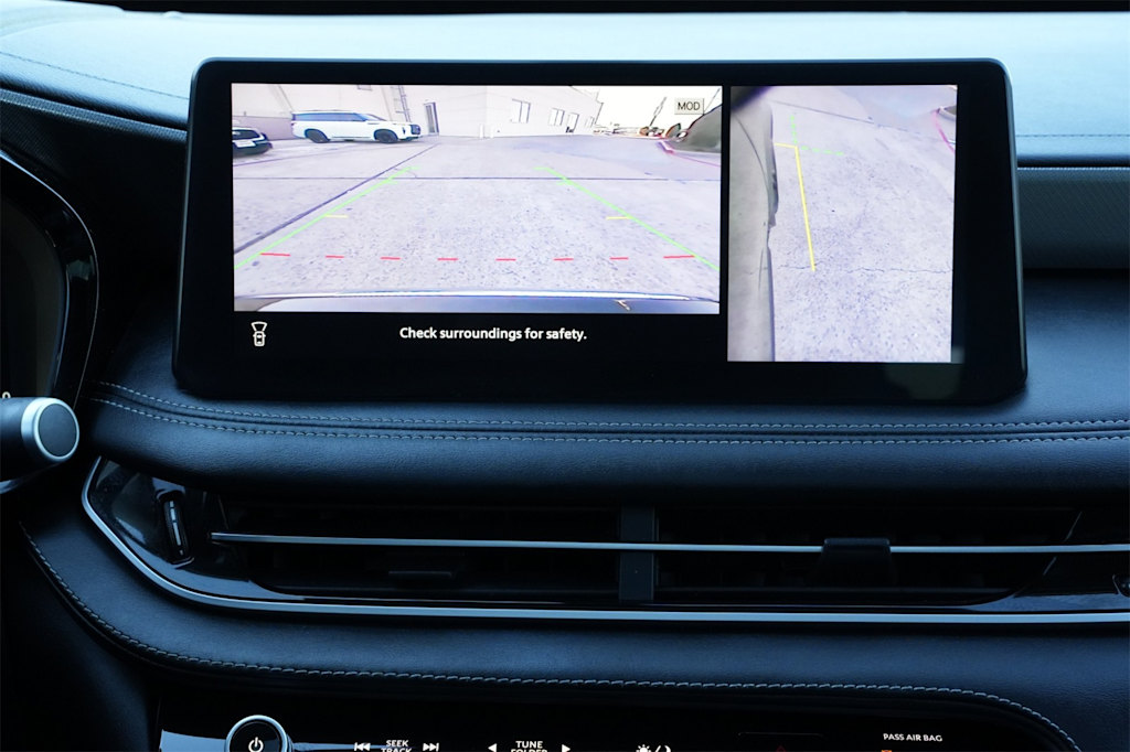 Thumbnail: 2023 INFINITI QX60 - 24