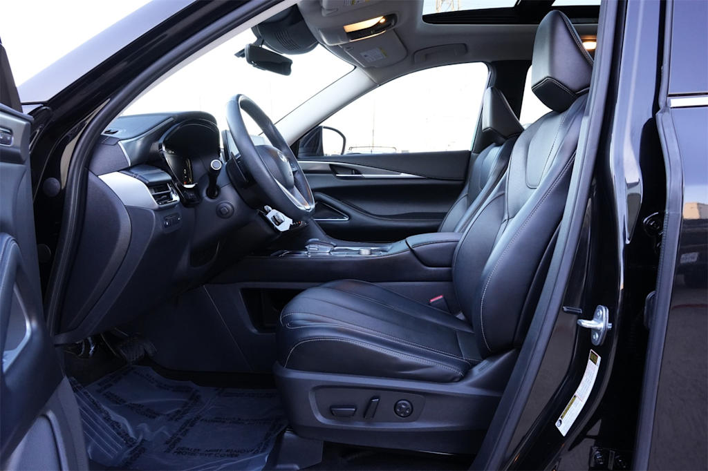 Thumbnail: 2023 INFINITI QX60 - 10