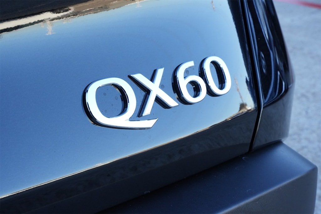Thumbnail: 2023 INFINITI QX60 - 6