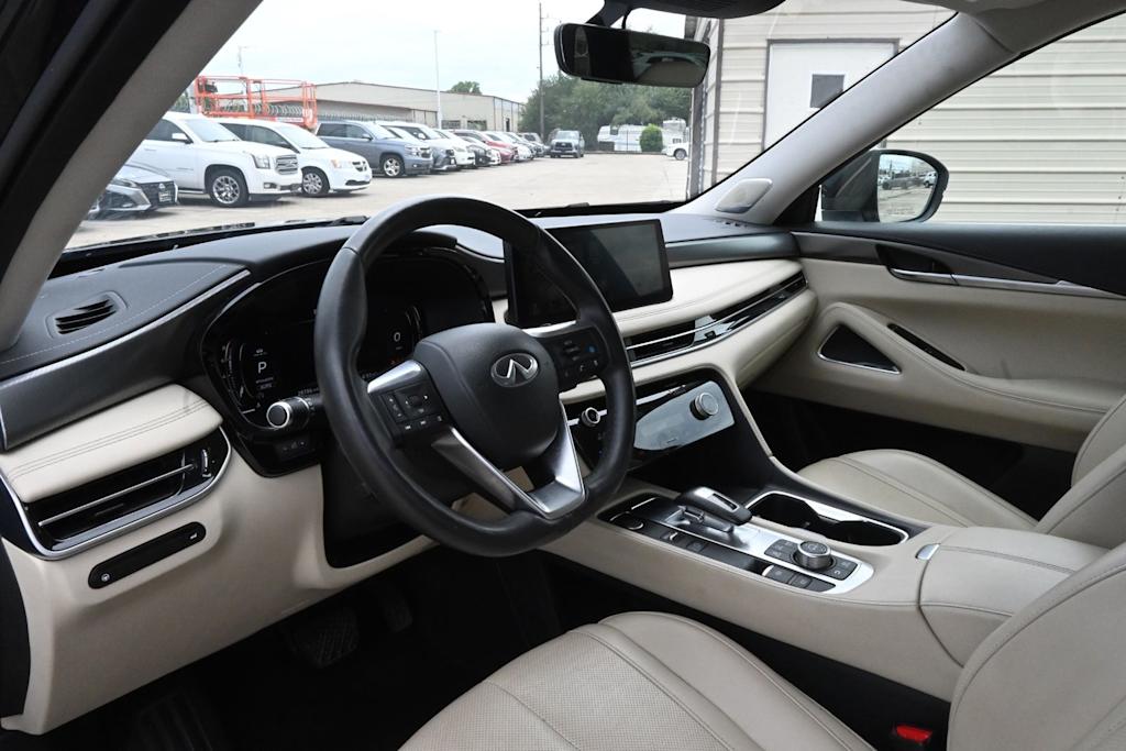 Thumbnail: 2023 INFINITI QX60 - 13