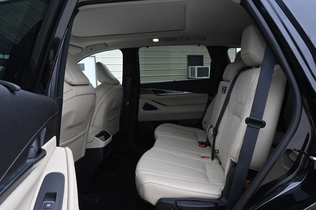 Thumbnail: 2023 INFINITI QX60 - 12