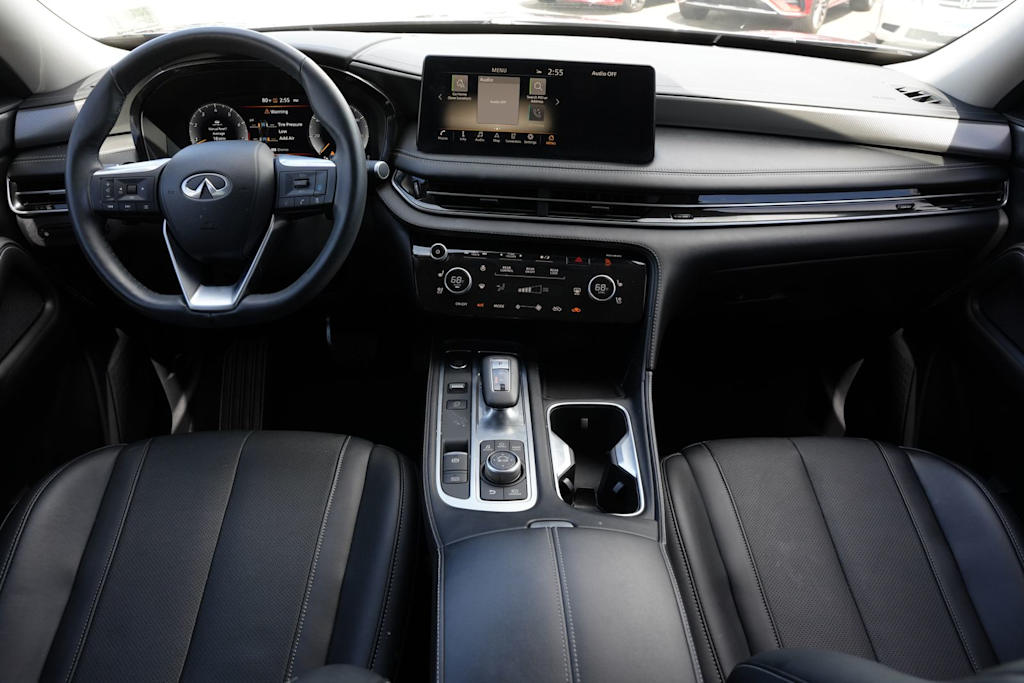 Thumbnail: 2023 INFINITI QX60 - 2