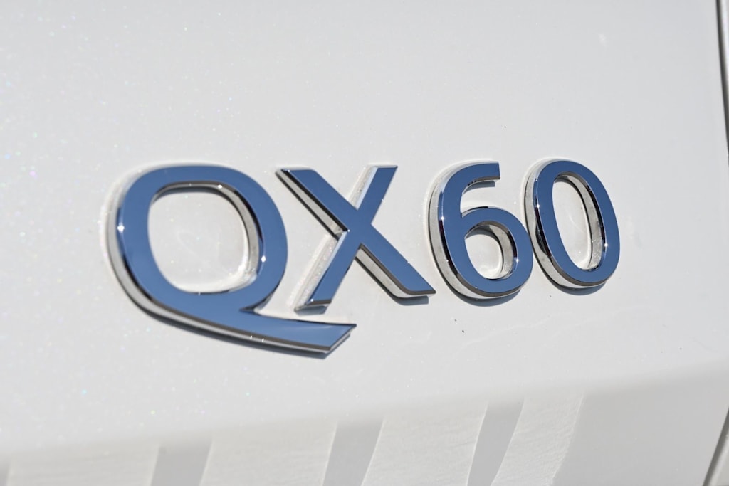 Thumbnail: 2023 INFINITI QX60 - 6