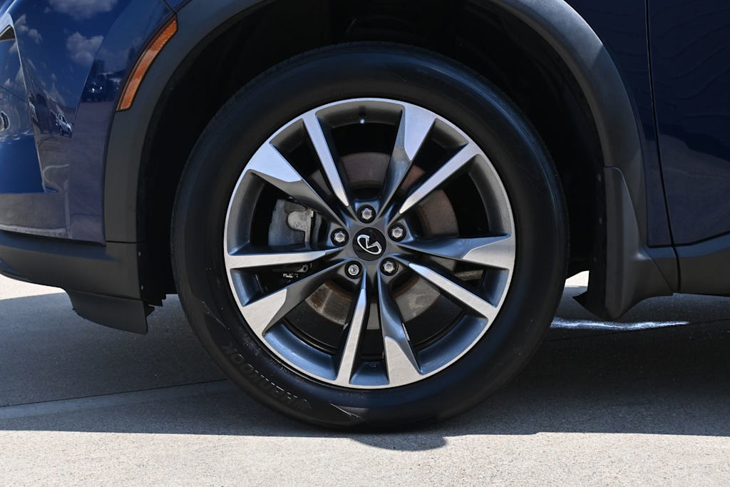 Thumbnail: 2023 INFINITI QX60 - 8