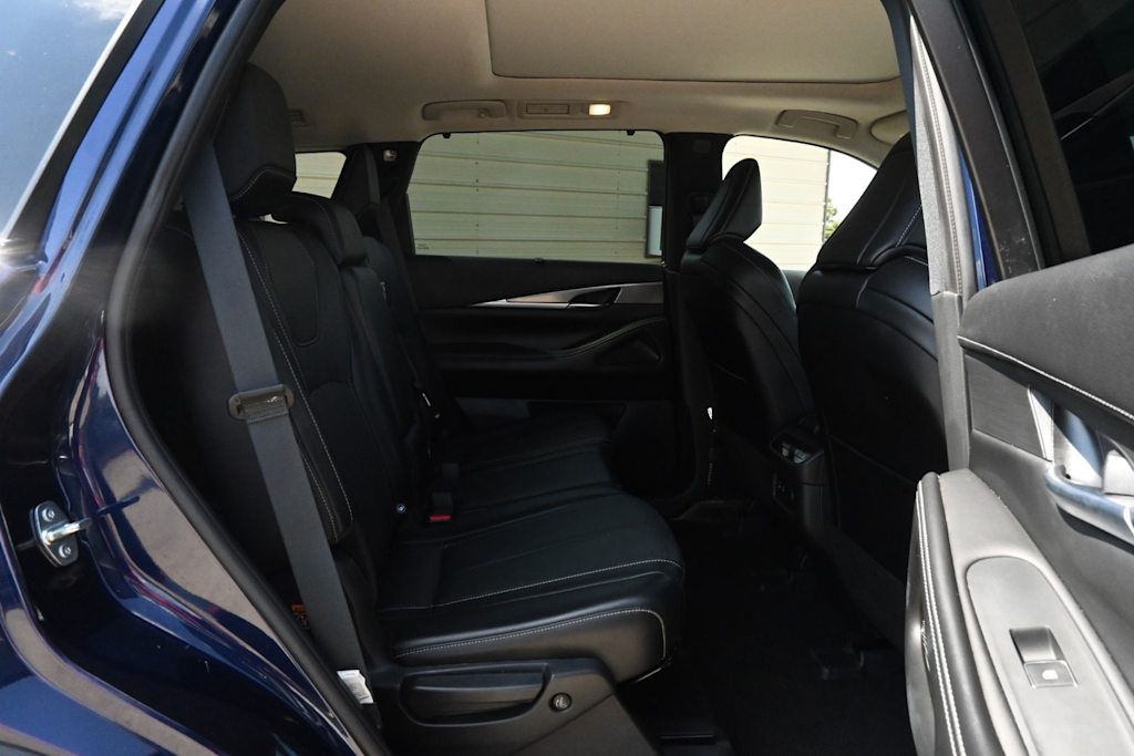Thumbnail: 2023 INFINITI QX60 - 27