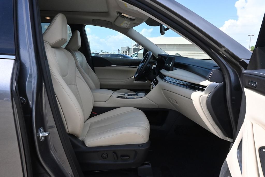 Thumbnail: 2023 INFINITI QX60 - 10