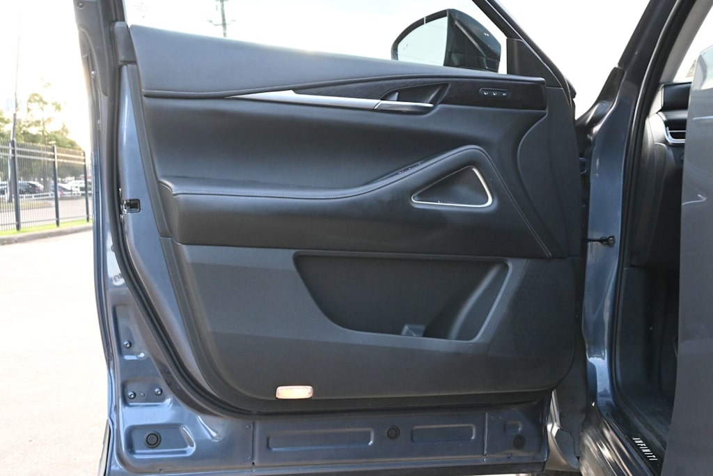 Thumbnail: 2023 INFINITI QX60 - 23