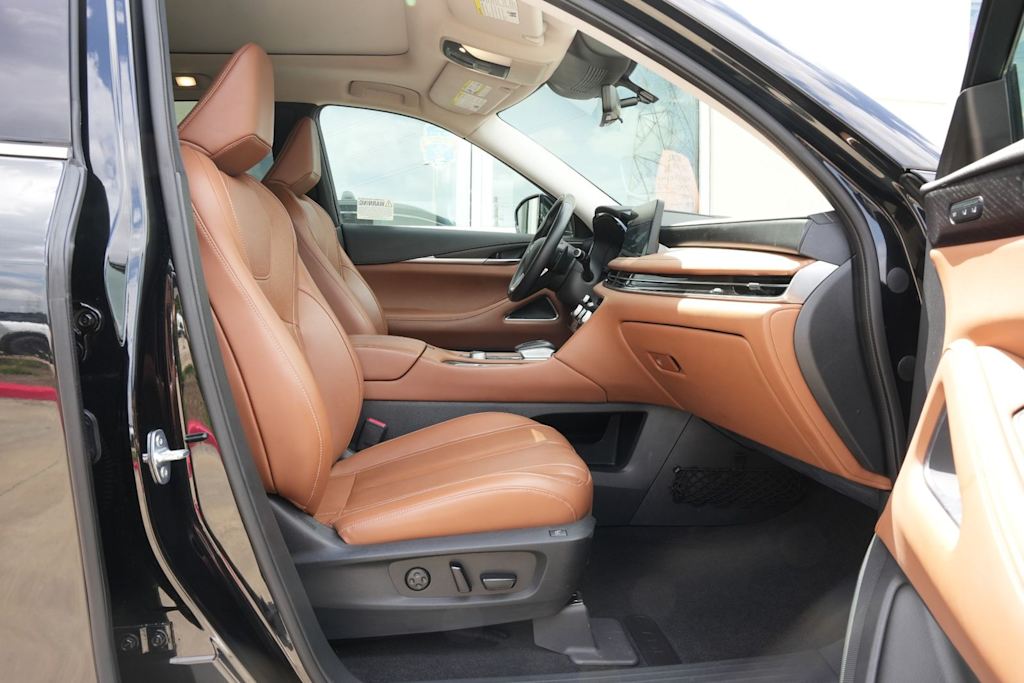 Thumbnail: 2023 INFINITI QX60 - 10