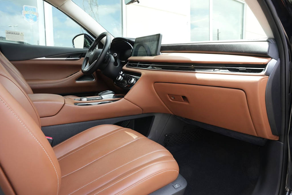 Thumbnail: 2023 INFINITI QX60 - 13