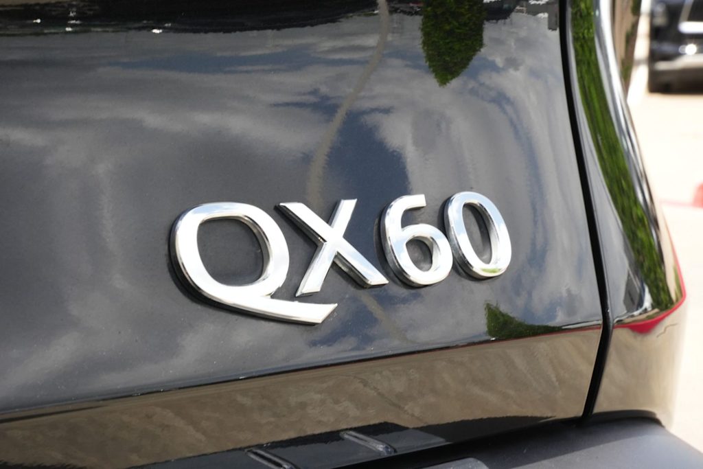 Thumbnail: 2023 INFINITI QX60 - 6