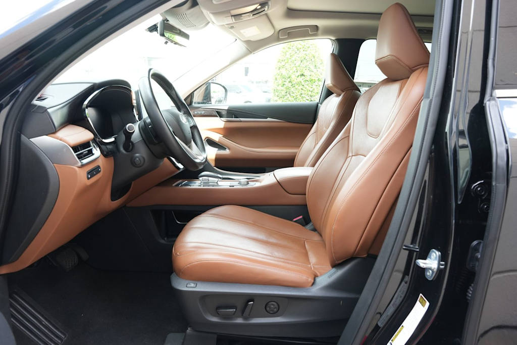 Thumbnail: 2023 INFINITI QX60 - 9
