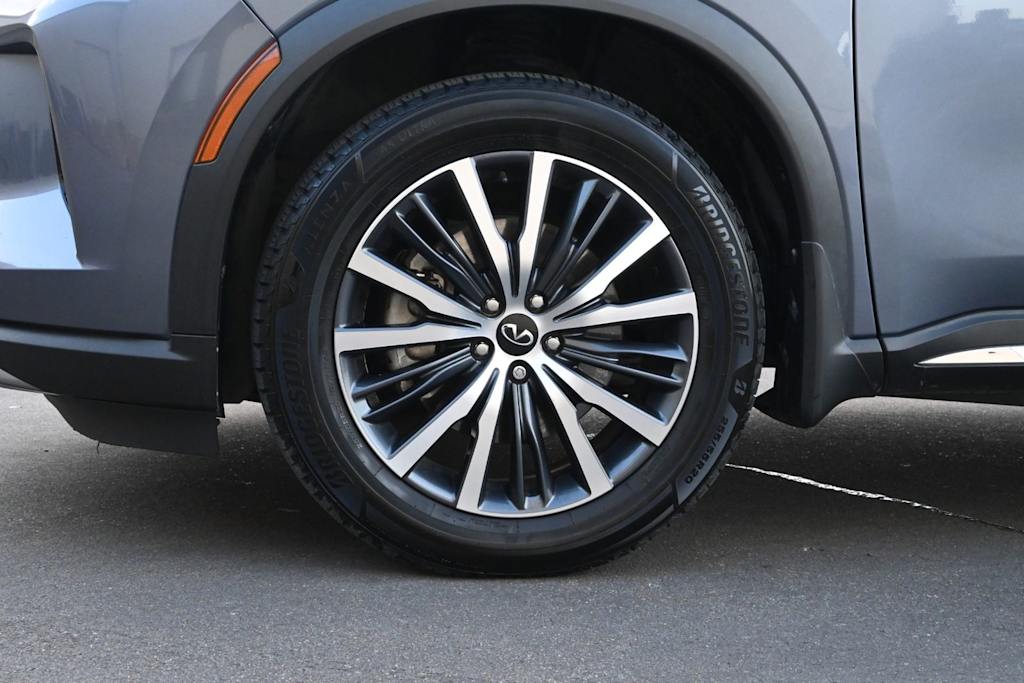 Thumbnail: 2023 INFINITI QX60 - 8