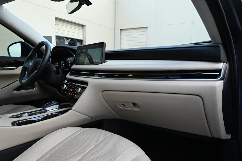 Thumbnail: 2023 INFINITI QX60 - 14
