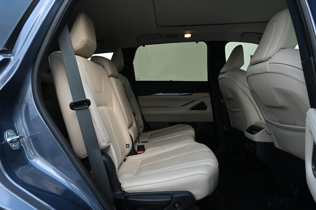 Thumbnail: 2023 INFINITI QX60 - 26