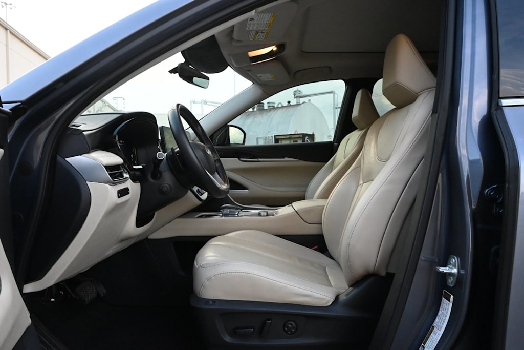Thumbnail: 2023 INFINITI QX60 - 10