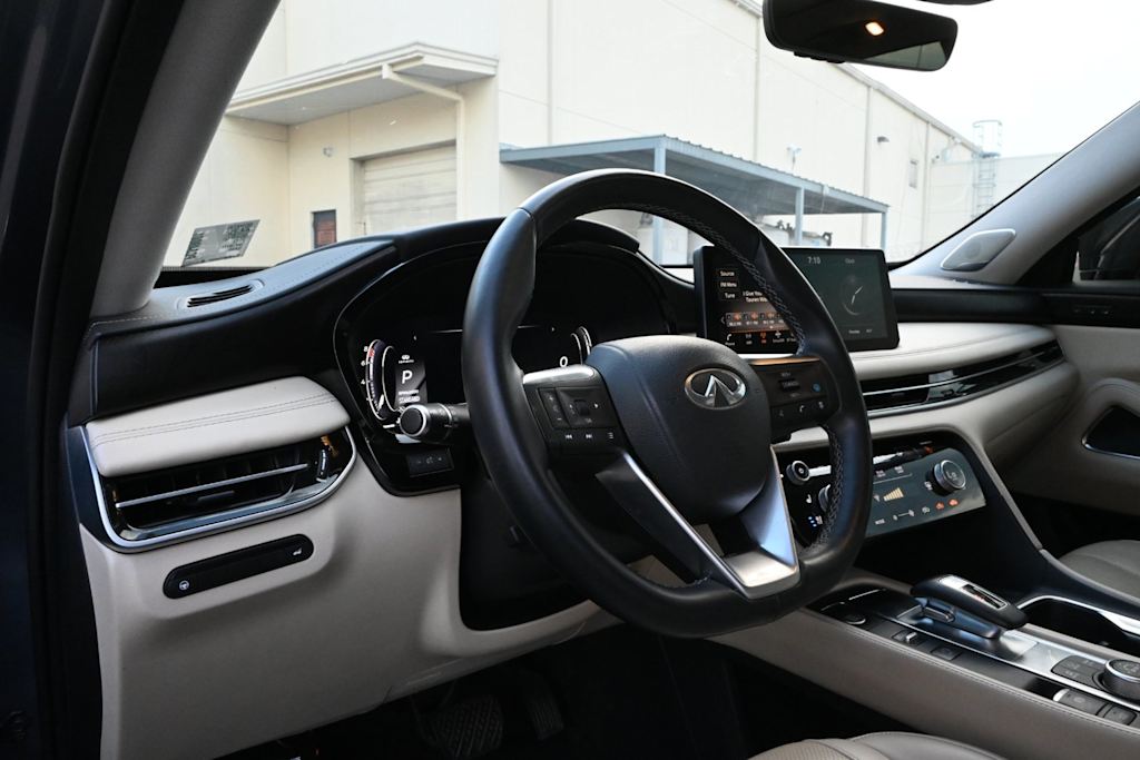 Thumbnail: 2023 INFINITI QX60 - 13