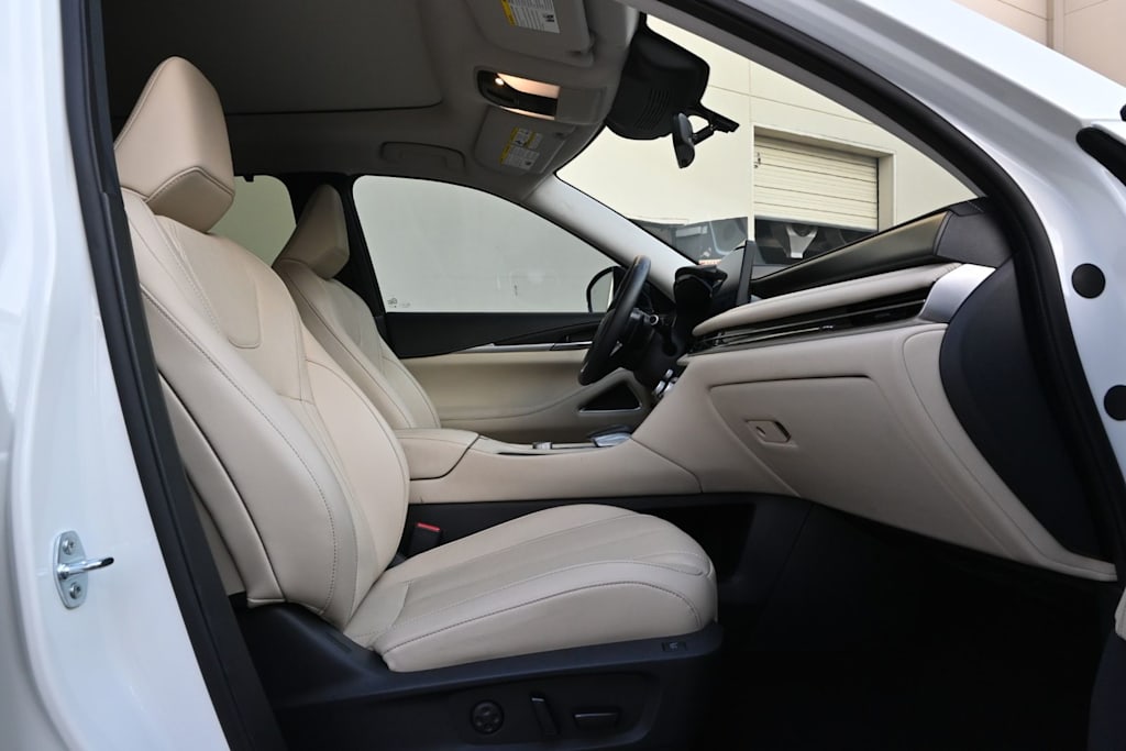 Thumbnail: 2024 INFINITI QX60 - 11