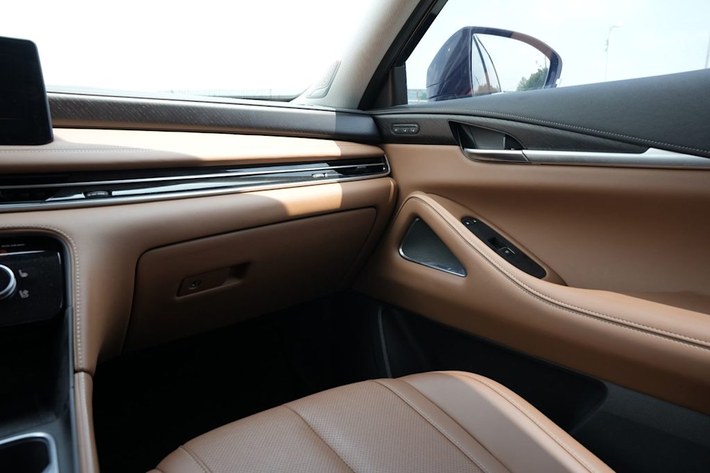 Thumbnail: 2023 INFINITI QX60 - 21