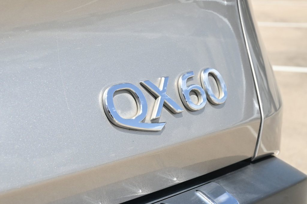 Thumbnail: 2023 INFINITI QX60 - 6