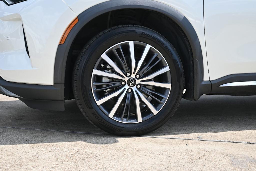 Thumbnail: 2023 INFINITI QX60 - 6