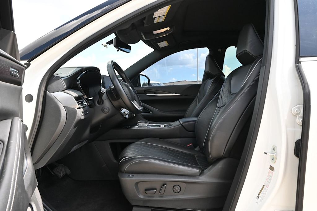 Thumbnail: 2023 INFINITI QX60 - 8