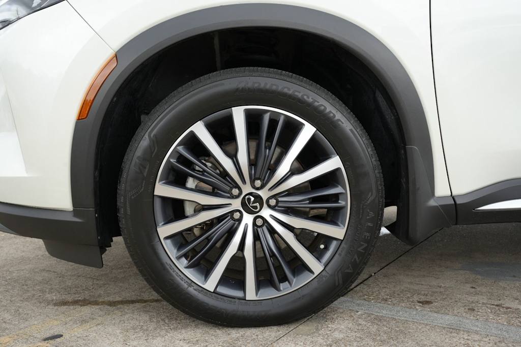 Thumbnail: 2023 INFINITI QX60 - 8
