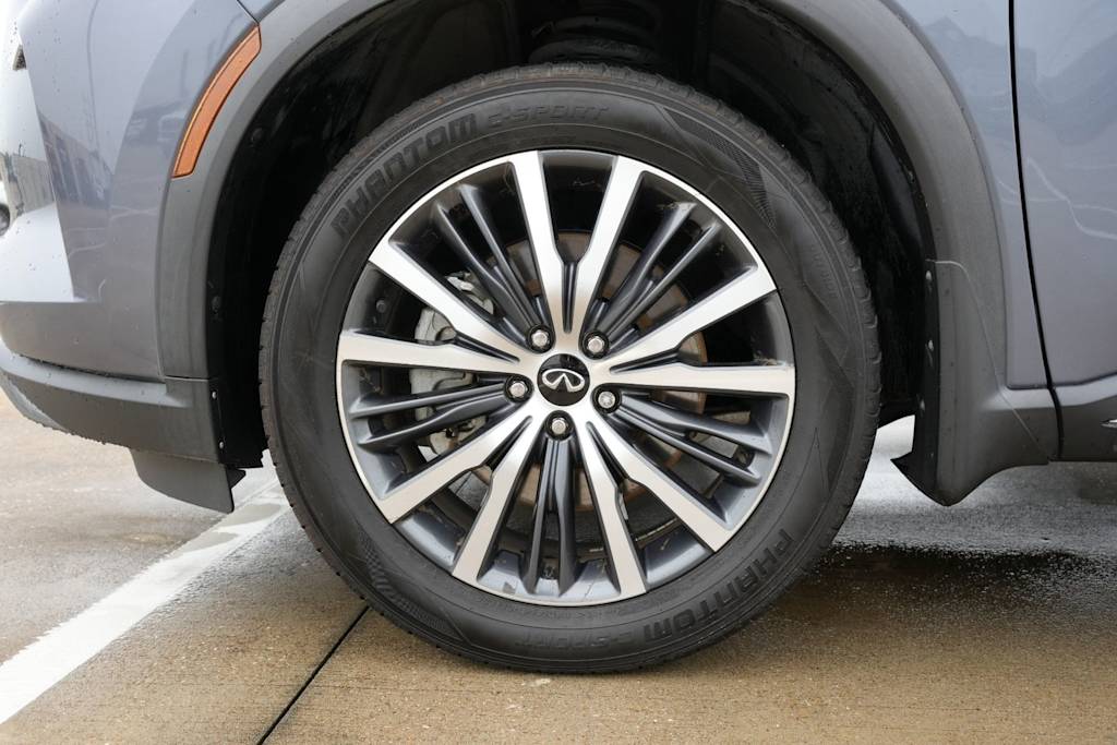 Thumbnail: 2023 INFINITI QX60 - 6