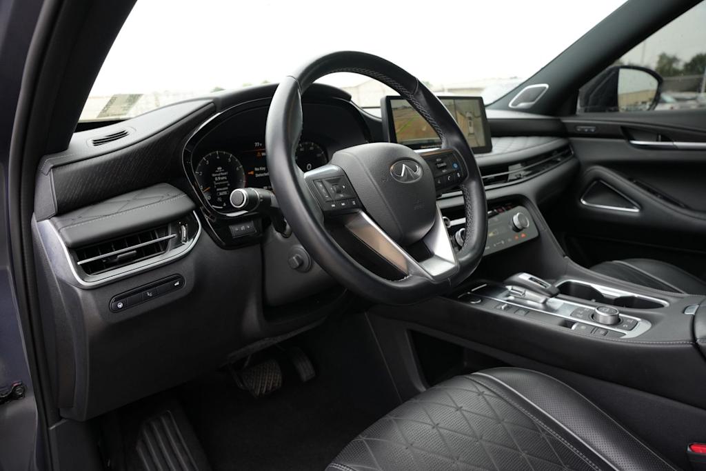 Thumbnail: 2023 INFINITI QX60 - 11