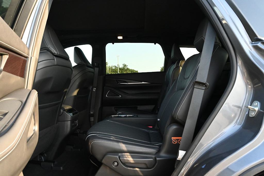 Thumbnail: 2024 INFINITI QX60 - 11