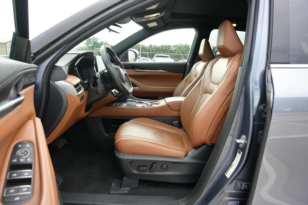 Thumbnail: 2023 INFINITI QX60 - 9