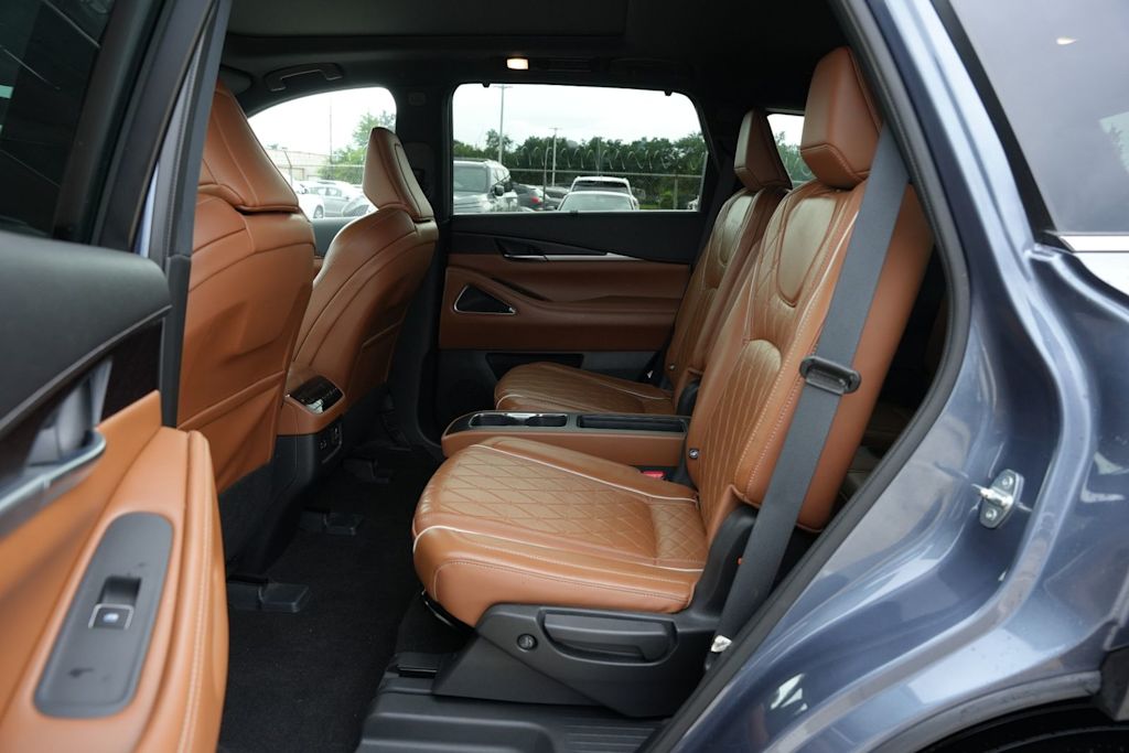 Thumbnail: 2023 INFINITI QX60 - 11
