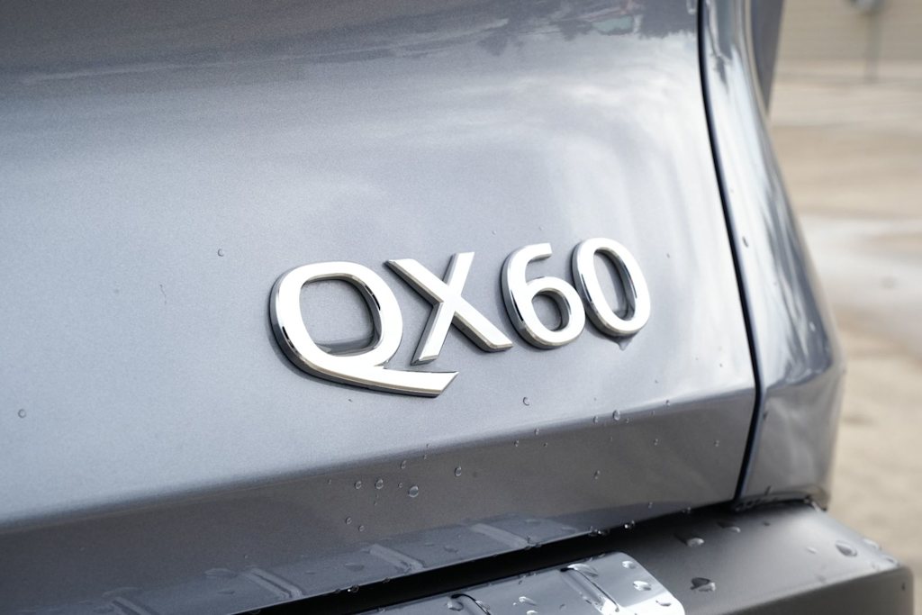 Thumbnail: 2023 INFINITI QX60 - 6