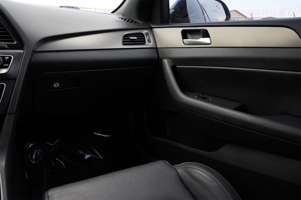 Thumbnail: 2018 Hyundai Sonata - 21