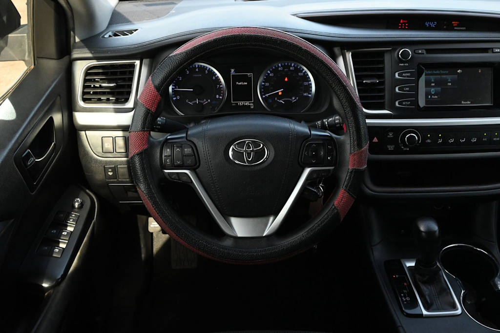 Thumbnail: 2019 Toyota Highlander - 7