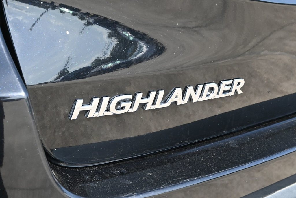 Thumbnail: 2019 Toyota Highlander - 5