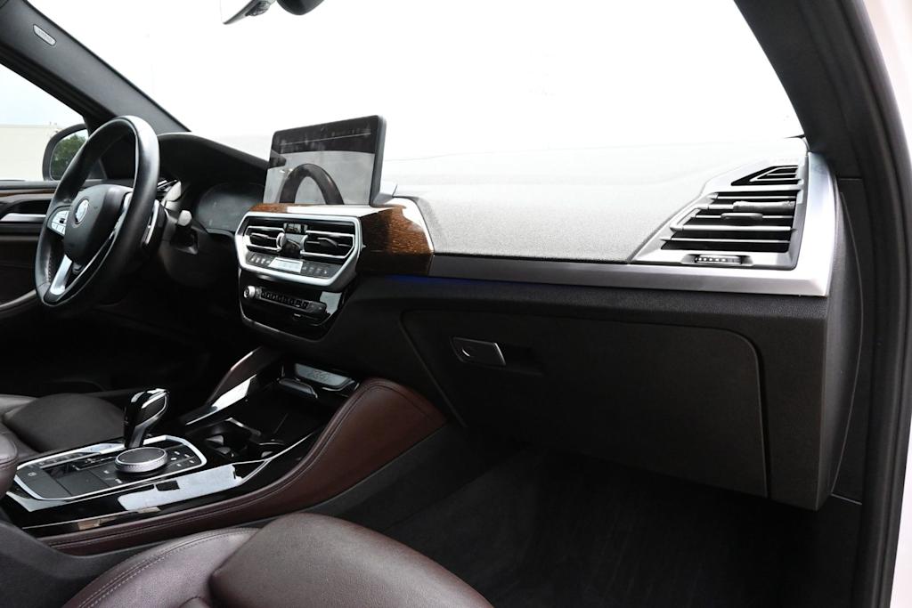 Thumbnail: 2022 BMW X4 - 14