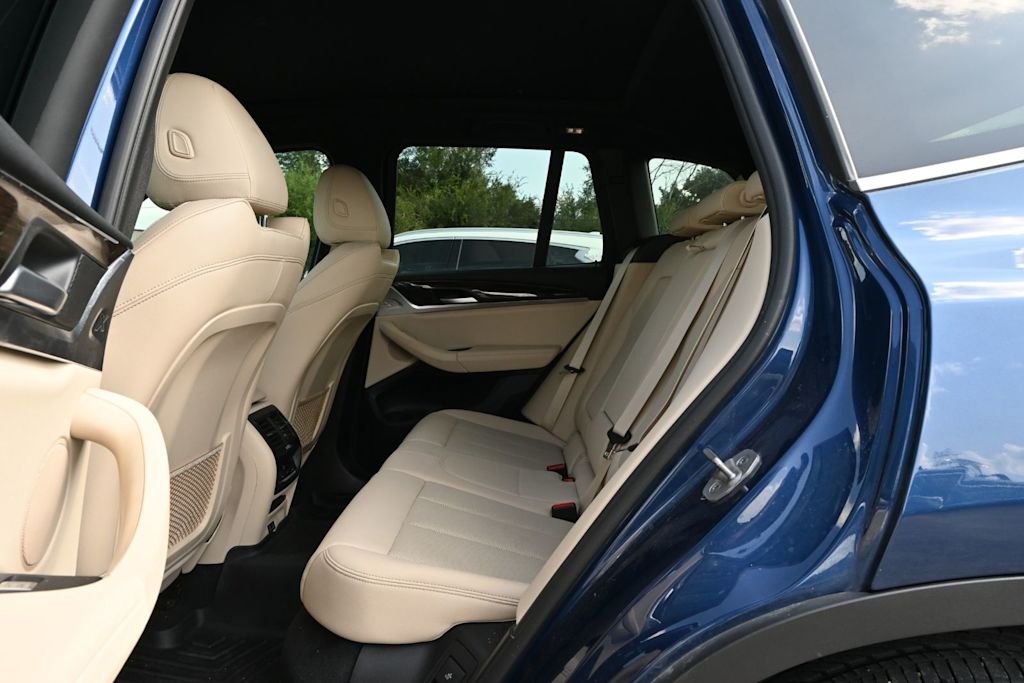 Thumbnail: 2022 BMW X3 - 12