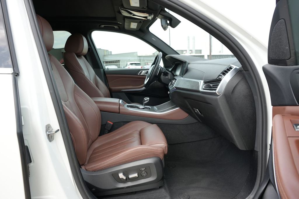 Thumbnail: 2020 BMW X5 - 11