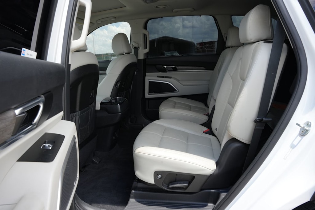 Thumbnail: 2020 Kia Telluride - 12