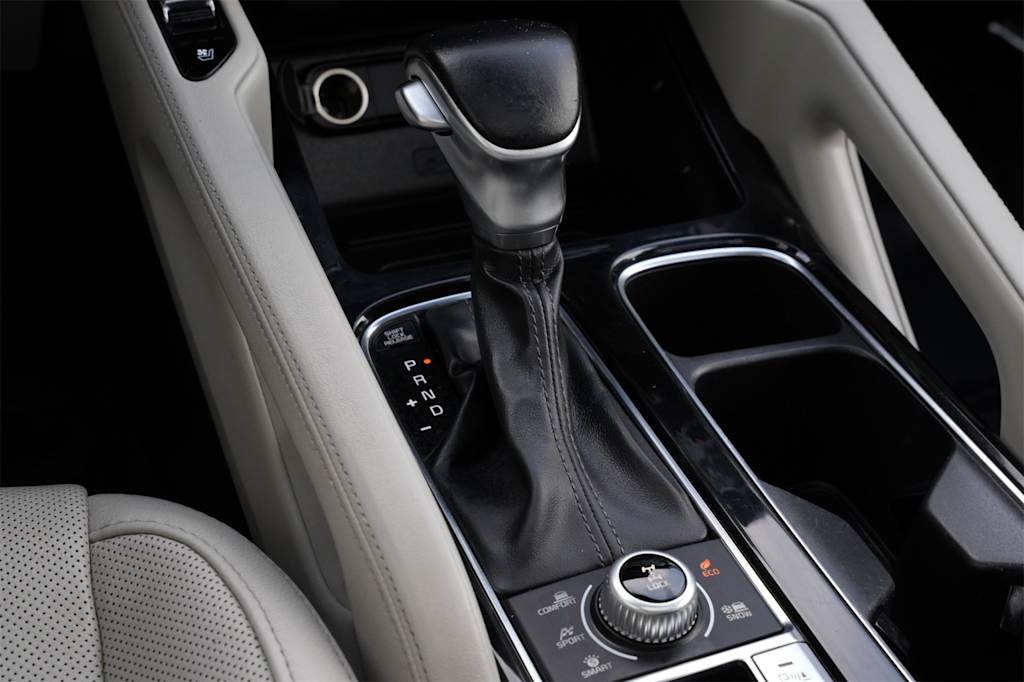 Thumbnail: 2020 Kia Telluride - 17