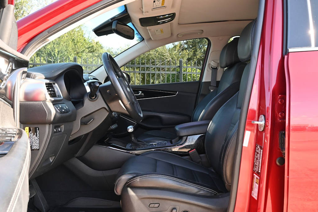 Thumbnail: 2017 Kia Sorento - 10