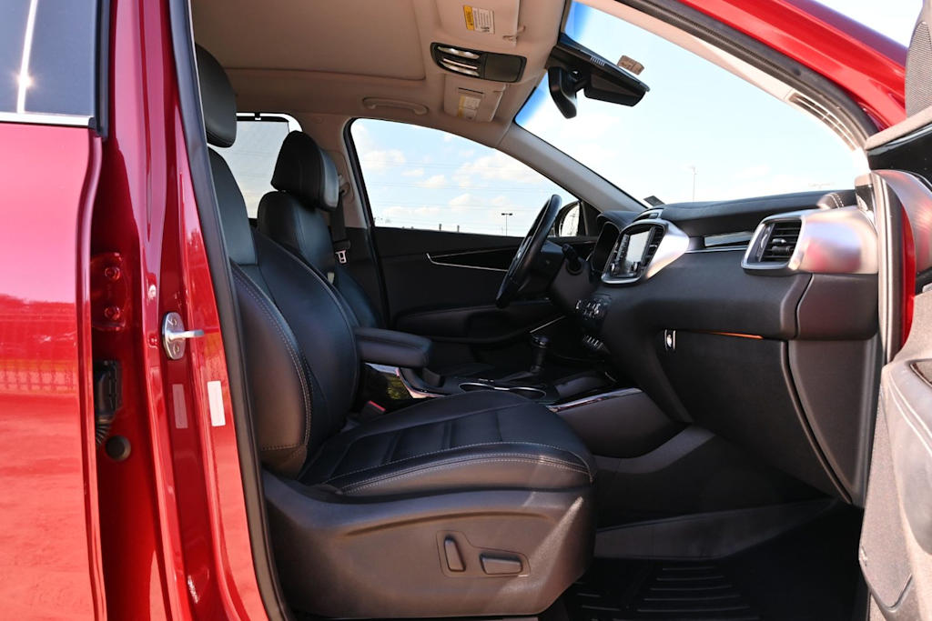 Thumbnail: 2017 Kia Sorento - 11