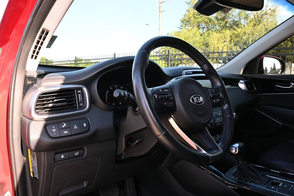 Thumbnail: 2017 Kia Sorento - 13