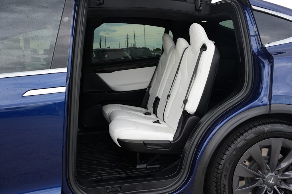 Thumbnail: 2019 Tesla Model X - 24