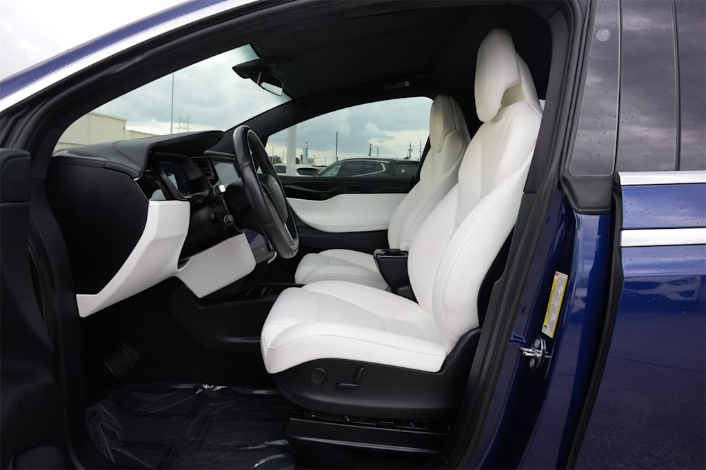 Thumbnail: 2019 Tesla Model X - 10