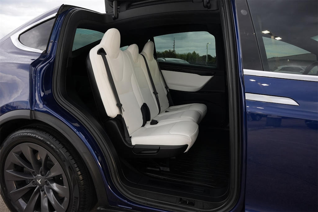 Thumbnail: 2019 Tesla Model X - 25