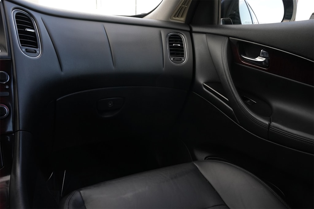 Thumbnail: 2017 INFINITI QX50 - 22