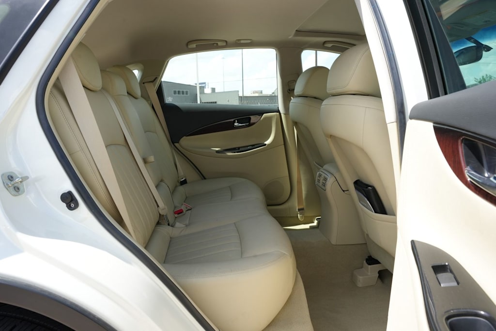 Thumbnail: 2016 INFINITI QX50 - 25